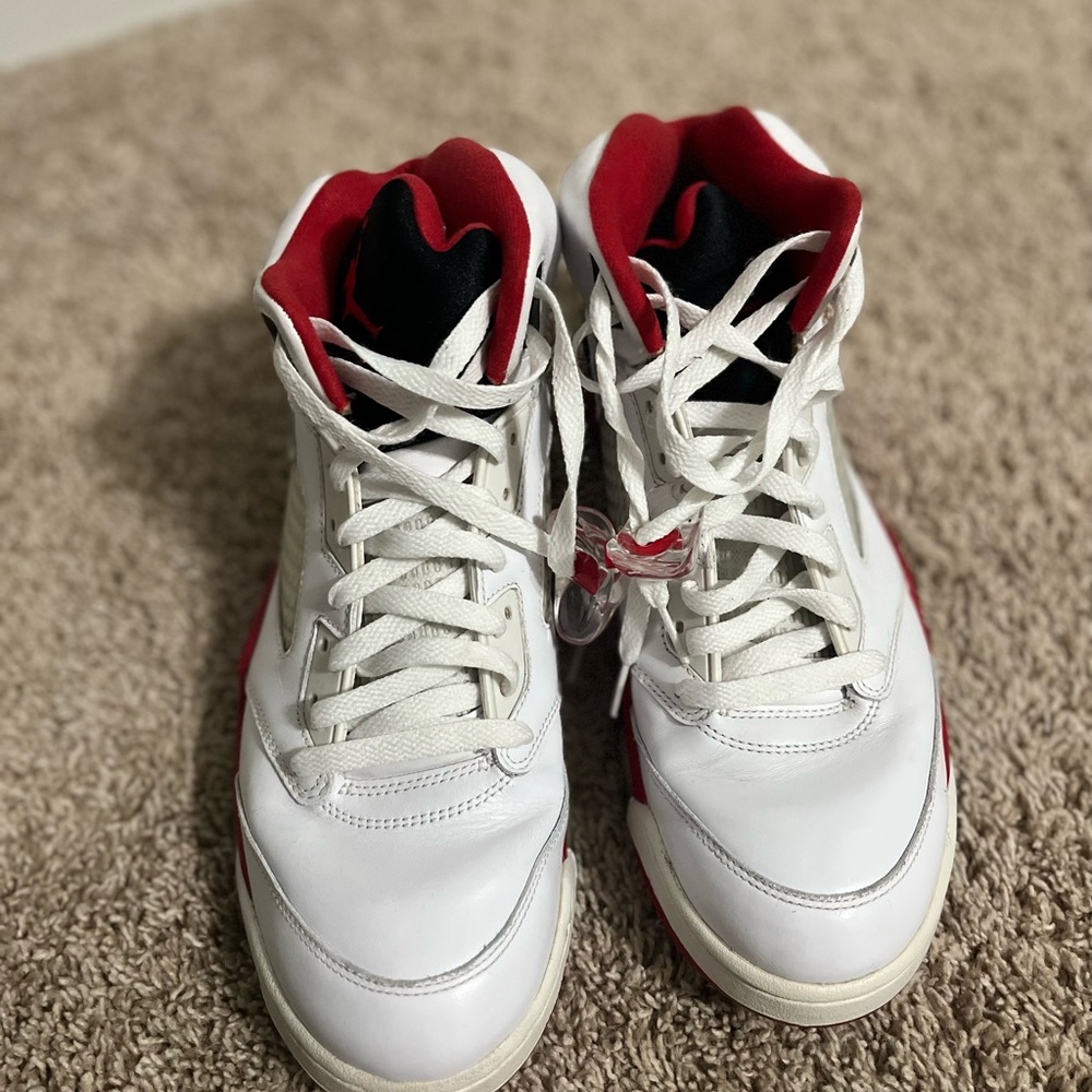 2013 Fire Red 5’s